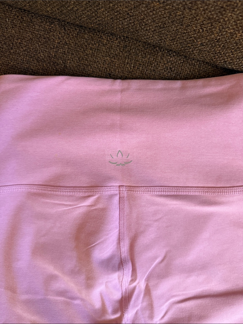 NEW WITH TAGS! Beyond Yoga High-Waist Lavender Pink Leggings. - Picture 4 of 8